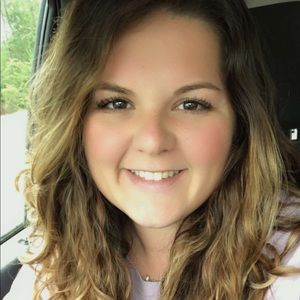 Meet your Posher, Meagan